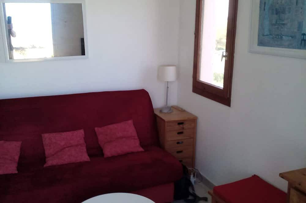 Entire apartment, Magnificent apartment with superb panoramic mountain view in Elne, Côte d'Améthyste