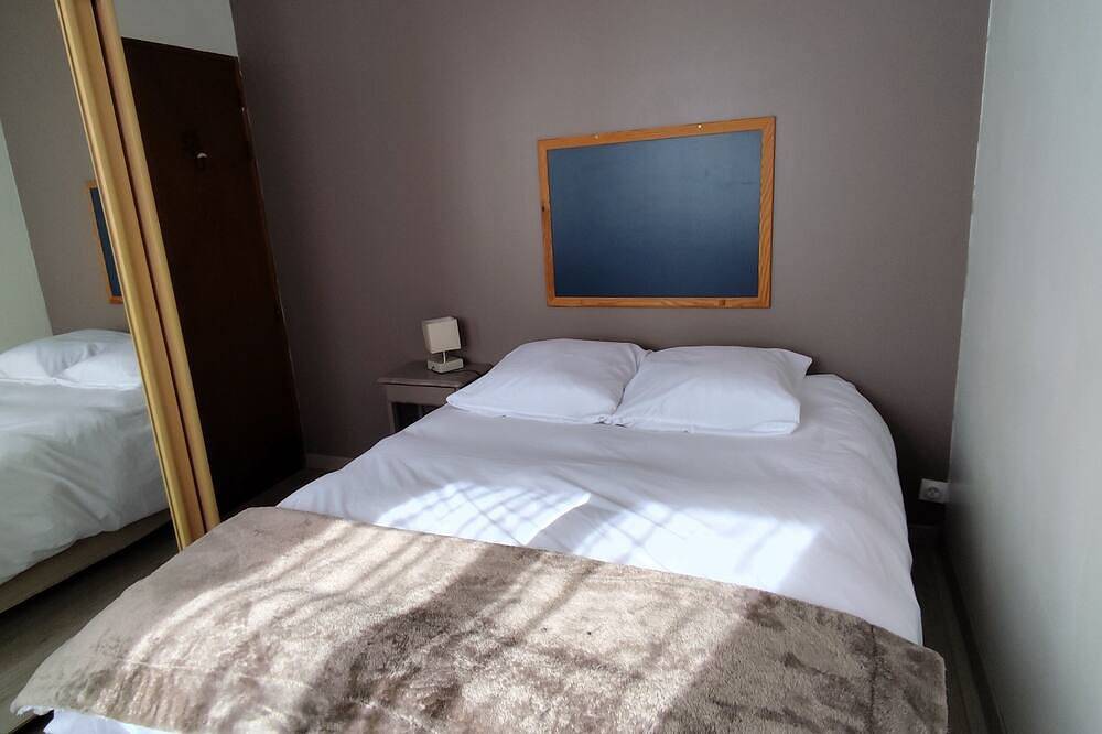 Apartamento entero, Quiet apartment at the foot of the Luberon in Mérindol, Parque natural regional del Luberon