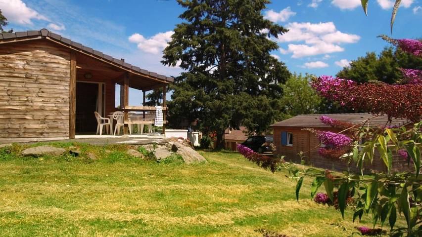 Parc de vacances pour 5 personnes, avec terrasse et piscine, animaux acceptés à Éguzon-Chantôme - 2
