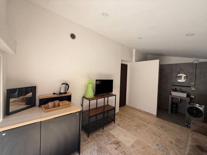 Chambre d’hôte pour 2 personnes, avec Terrasse ainsi que Jardin et Vue à Les Pennes-Mirabeau