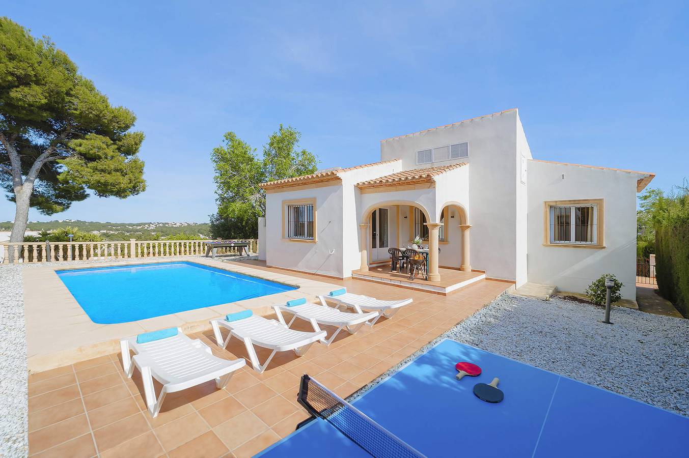 Villa pour 4 Personnes dans Granadella, Jávea
