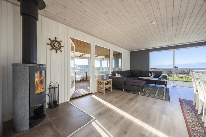 Ferienhaus für 4 Personen, mit Balkon/Terrasse und Whirlpool sowie Garten und Seeblick in Nr. Lyngby - 4