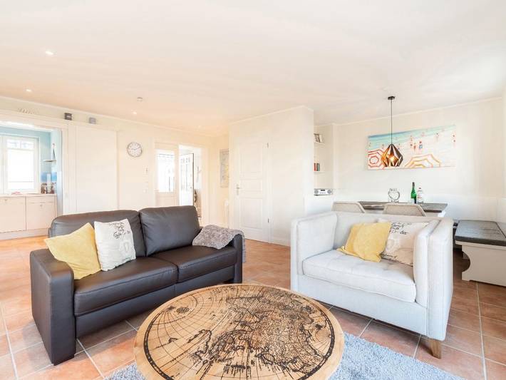 Ferienhaus mit Meerblick für 6 Personen, mit Garten und Sauna, kinderfreundlich in Wyk auf Föhr (Stadt) - 4