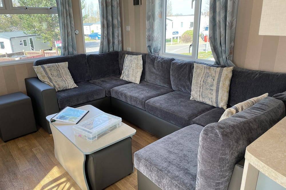 Snapdragon 3 bedroom dog friendly caravan on Rockley Park, Poole Harbour, Dorset in Poole, Poole Harbour