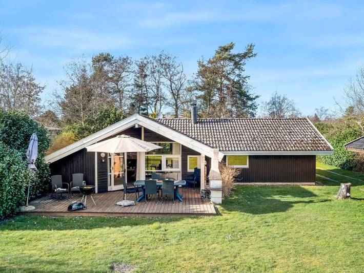 Ferienhaus für 8 Personen, mit Terrasse und Sauna in Gedser