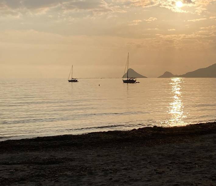 Location de vacances pour 10 personnes, avec piscine ainsi que jardin et vue à Calabardina - 4