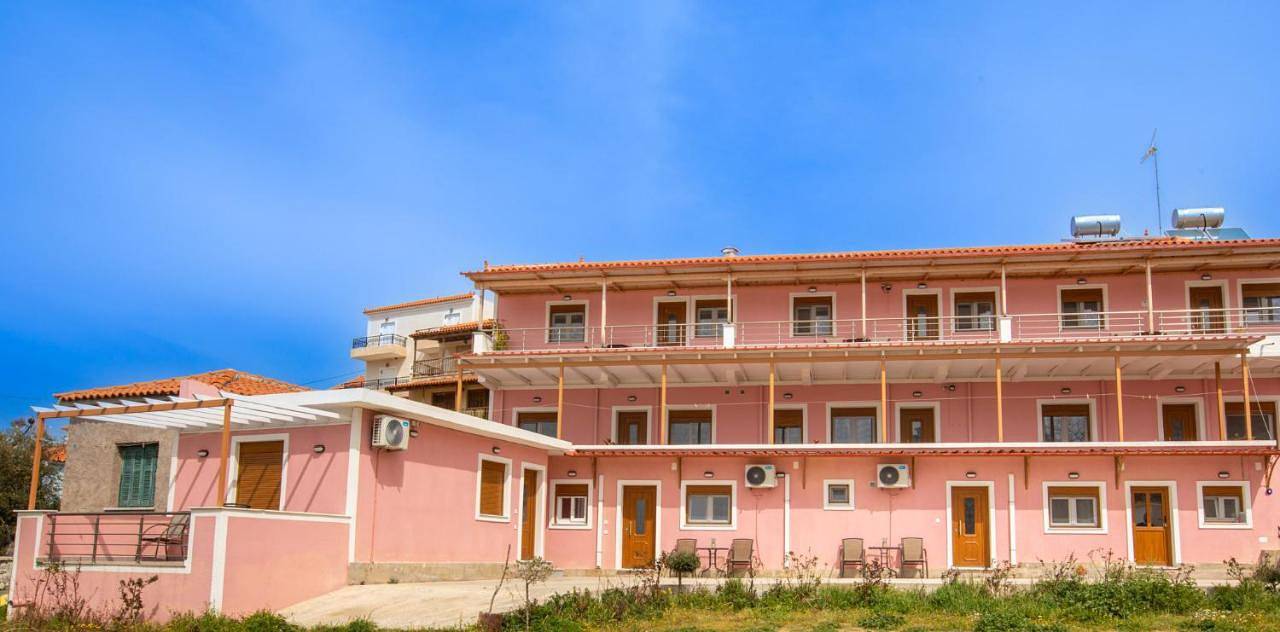 Venia's Apartments in North Aegean Islands