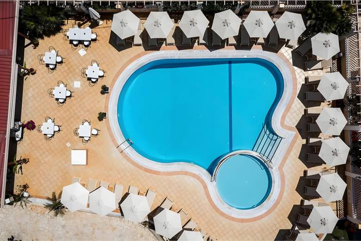 Entire apartment, Metaxa One-Bedroom 11 Apartment with Shared Pool, Wi-Fi & Air Conditioning in Kavos, Corfu