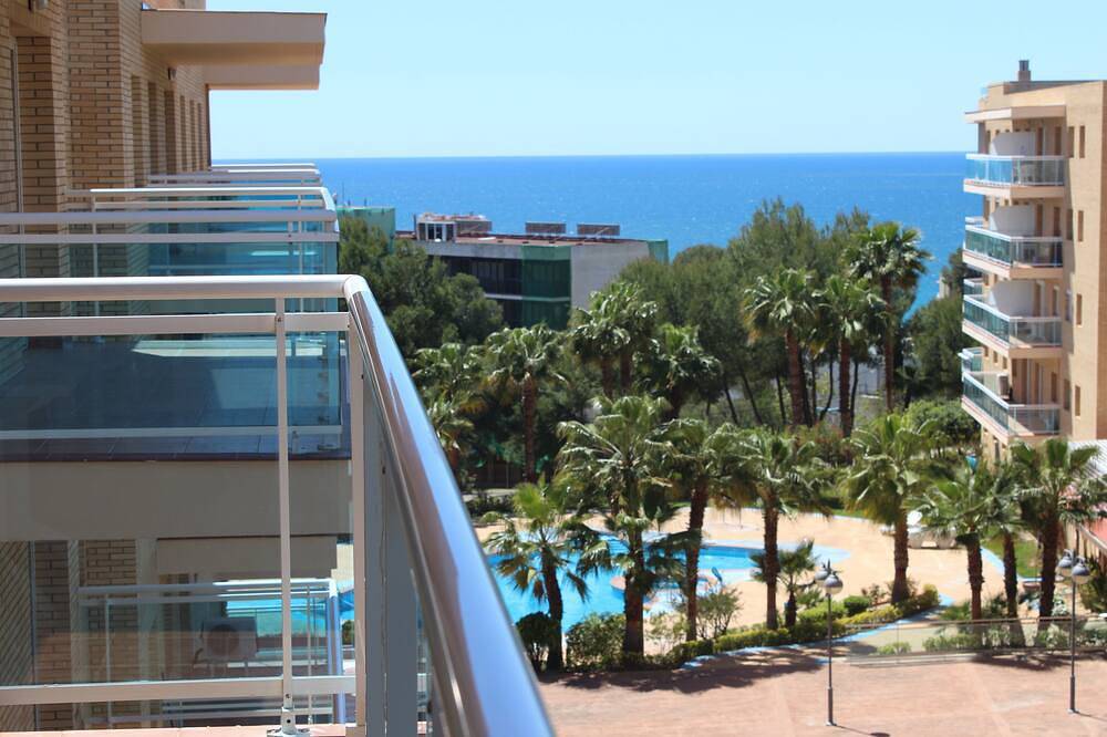 Appartement entier, Appartement avec piscine et terrasse avec vue sur la mer in Cap Salou, Salou