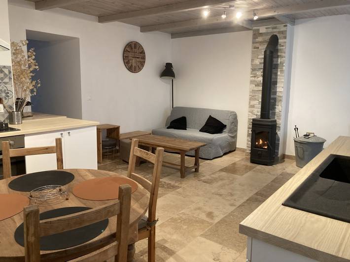 Gîte pour 4 personnes, avec jardin et terrasse, animaux acceptés