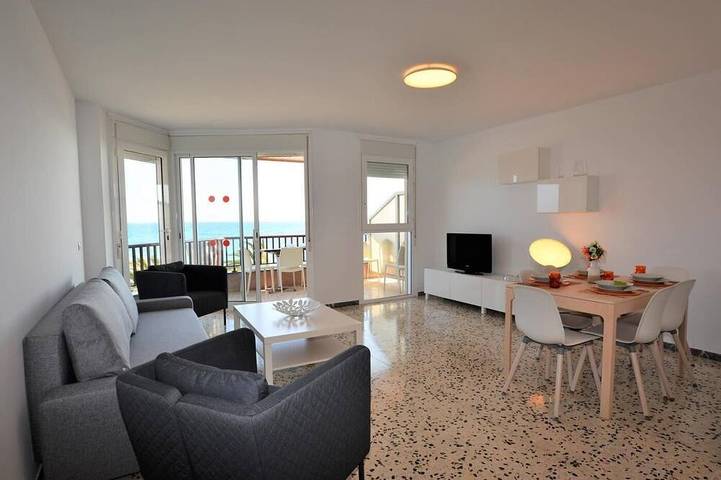 Entire apartment, Leonor 6º2ª - Calafell in Calafell, Costa Dorada