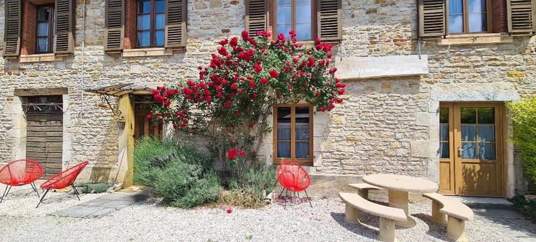 Location de vacances pour 6 personnes, avec terrasse à Quingey - 3