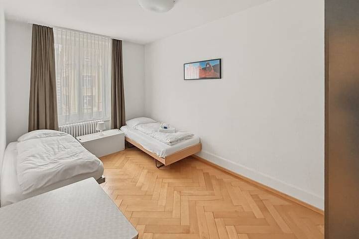 Appartement entier, 2Ch près du lac (Poussière d'étoile 11) in Zürich 38 Wollishofen, Zurich
