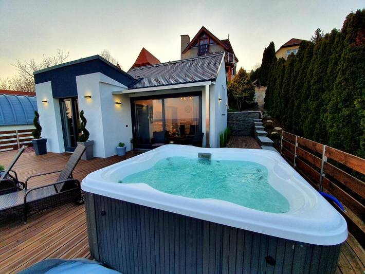 Bed and Breakfast für 4 Personen, mit Ausblick und Sauna sowie Garten - 1