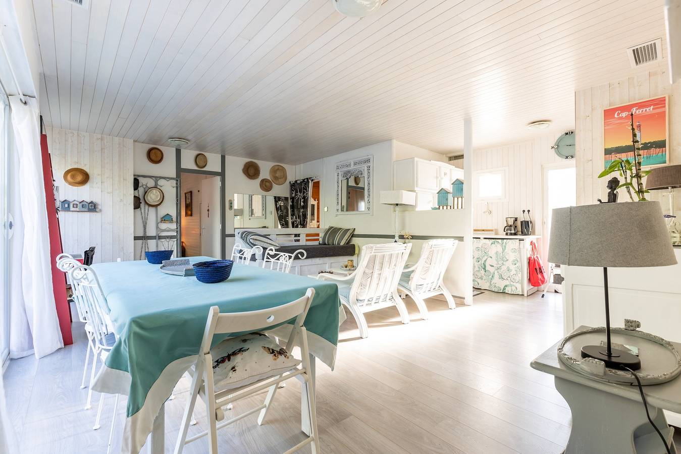 Casa de vacaciones 'Villa Cap Ferret Ref 230' con piscina compartida, Wi-Fi y aire acondicionado in Lège-Cap-Ferret, Region de Arcachon