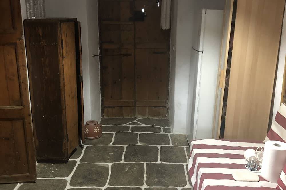 1875 residence with panoramic views and garden in Cyclades