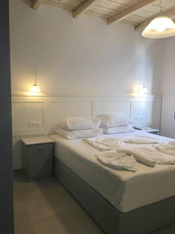 Hôtel pour 2 personnes, avec terrasse, animaux acceptés dans Loutró