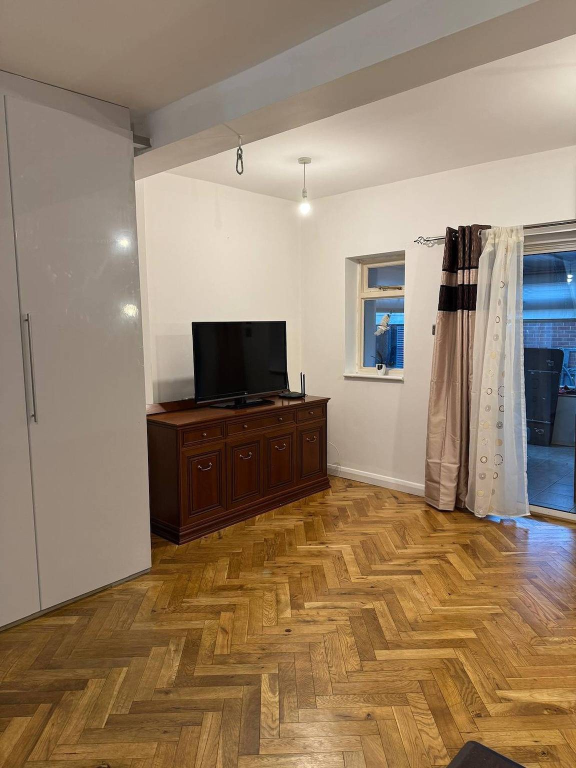 Acogedora habitación en casa compartida en Ashford in Ashford, Región de Ashford