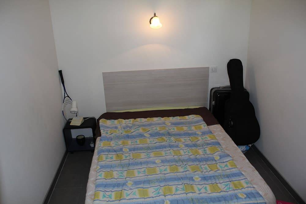 Appartamento intero, Stunning nuovo affitto, 3 camere da letto, 400 m spiaggia e dai negozi, tranquillo. in Grosseto-Prugna, Ajaccio e dintorni