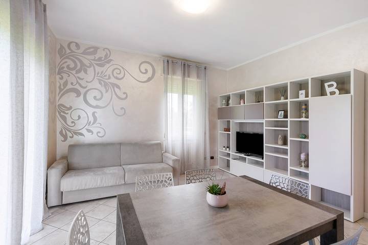 Gîte pour 7 personnes, avec jardin, animaux acceptés à Lonato del Garda