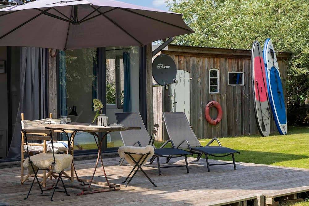 Pommernhaus Bay Cabin, Kamin, Sup's - großer umzäunter Garten in Altwarp, Vorpommern Greifswald