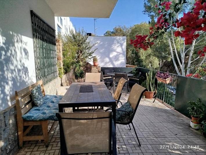 Apartamento para 2 personas, con vistas además de jardín y terraza en Málaga