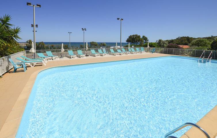 Cozy 1.5km to Beach: 74m² Apartment with Pool and Terrace in Cervione, Corte region