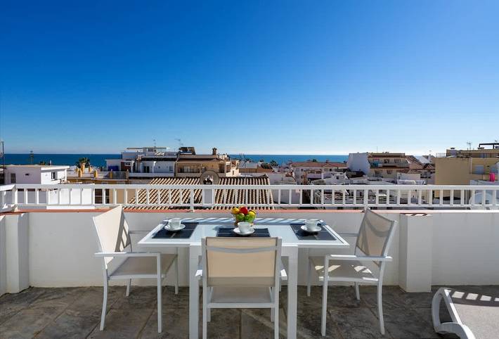 Ganze Ferienwohnung, Pool Penthouse in La Cala by Costarentals in Playa de La Cala - El Torreón (Mijas), Mijas