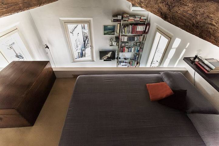 Entire apartment, Little Tower Over The Roofs in Modena, Modena Province