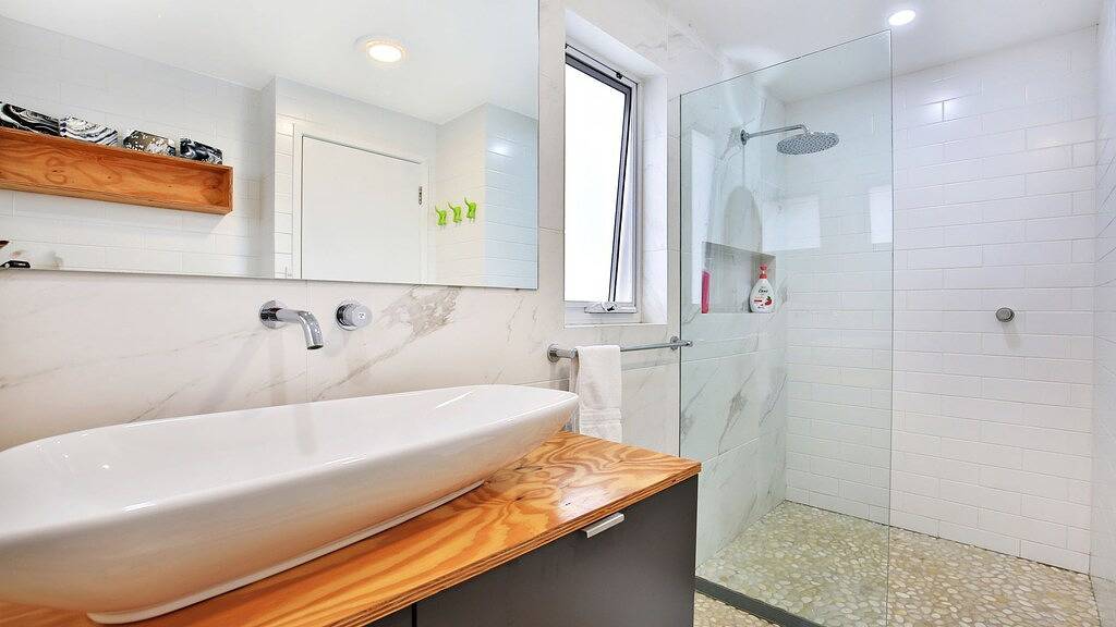 Arklow - Pet Friendly with Ocean Views in Culburra, Culburra Beach