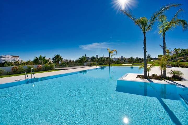 Ganze Wohnung, Stylish 3-Bed Apartment | Alcazaba Lagoon in Alcazaba Lagoon, Casares