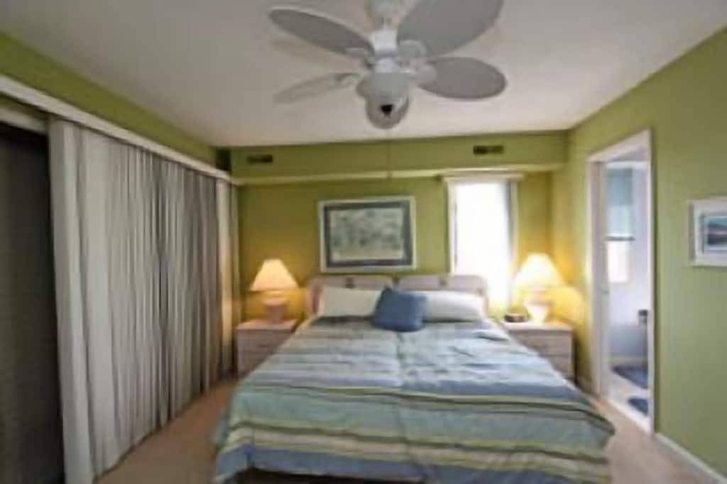 4 Shelter Beach Oceanfront Townhalb mit einer unglaublichen Aussicht in Fenwick Island, Sussex County (Delaware)