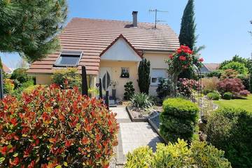 Gîte pour 7 personnes, avec terrasse et jardin à Muntzenheim