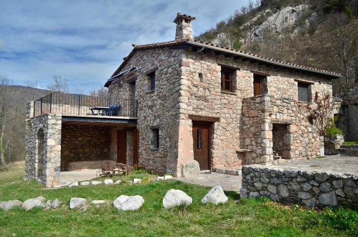 Casa rural para 12 personas, con Terraza además de Jardín y Piscina en Camprodón
