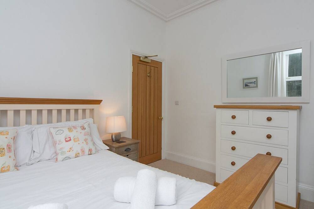 Pass the Keys | Bryn Ogwen Lovely Coastal Property in Bangor in Bangor, Snowdonia