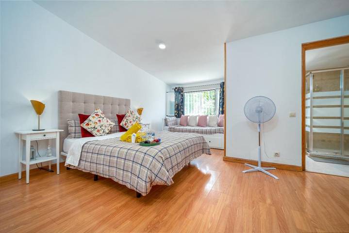 Casa de huéspuedes para 4 personas, con Terraza y Jardín en Pozuelo de Alarcón