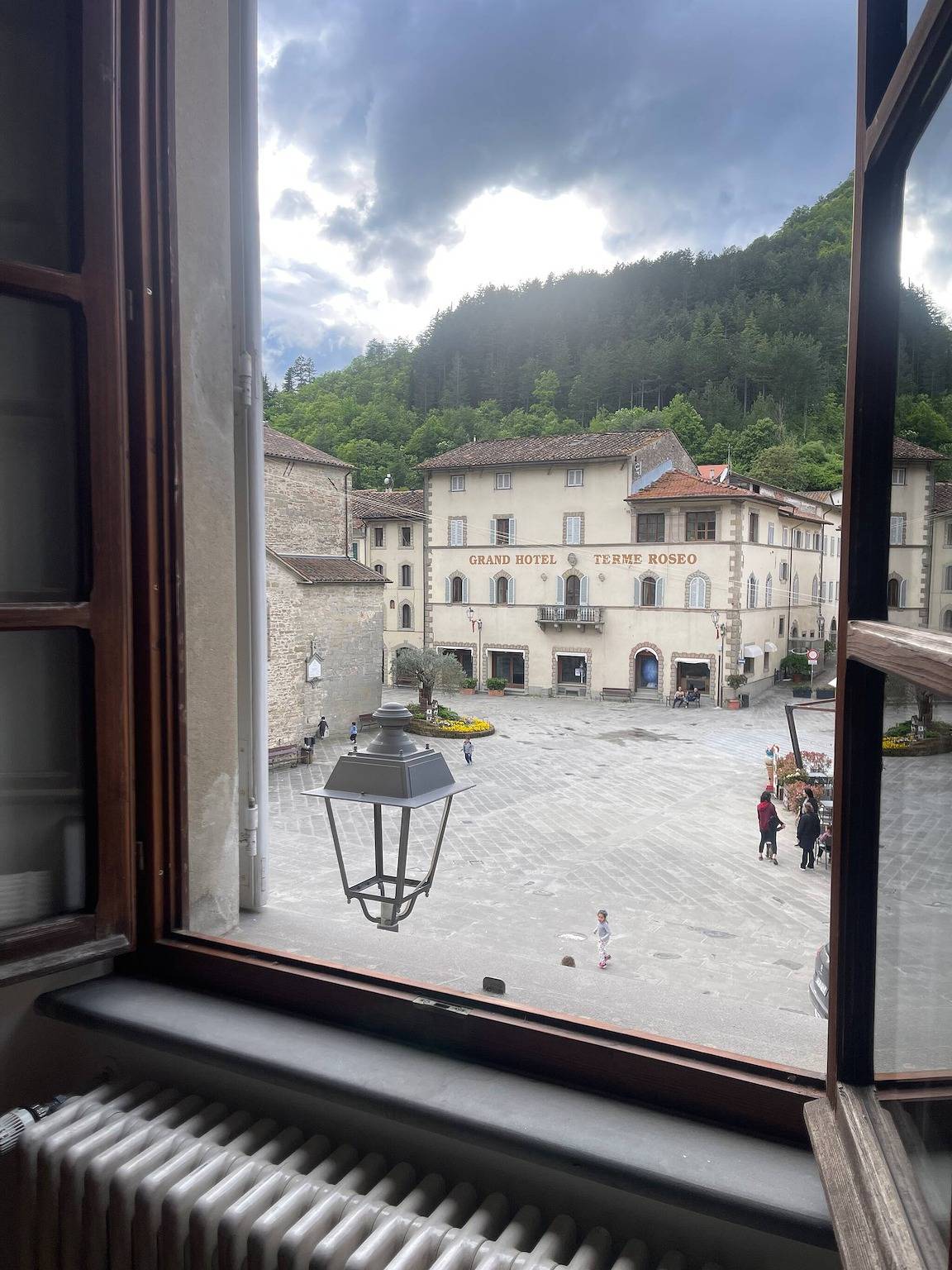 Ganze Wohnung, Ruhiges Apartment mit 2 Schlafzimmern im historischen Bagno di Romagna in Bagno di Romagna, Forlì-Cesena Provinz
