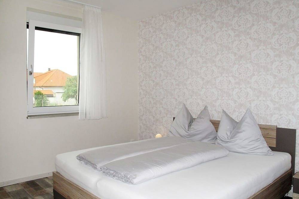 Ganze Wohnung, Herrliche Wohnung für 6 Personen mit Klimaanlage,  W-Lan, Tv, Terrasse und Haustiere erlaubt in Donnerskirchen, Leithaberg