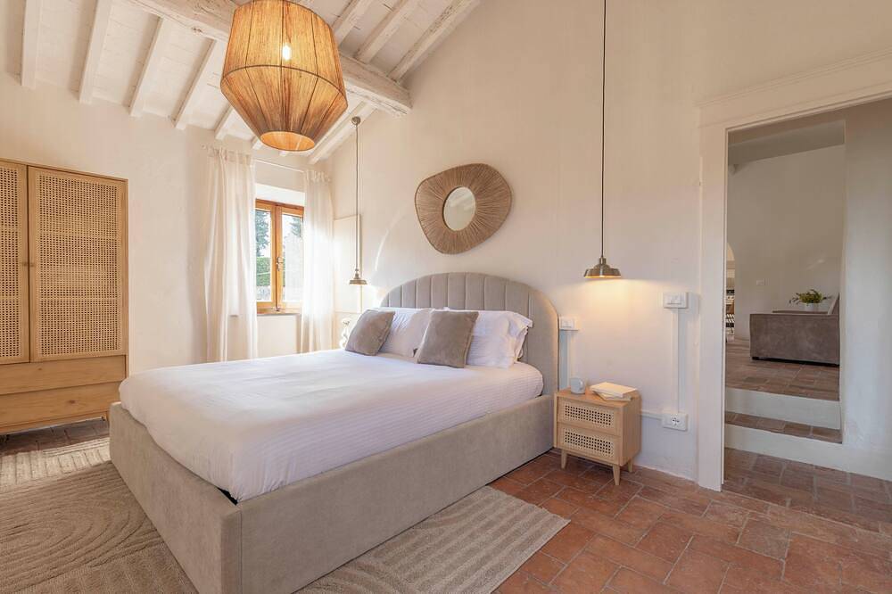 Ganze Wohnung, Casa del Pozzo, a smart home in Lajatico with air conditioning and garden in Lajatico, Pisa Provinz