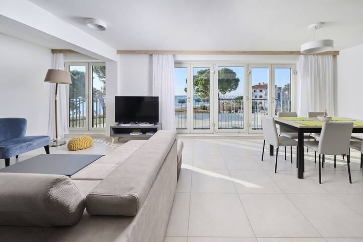Ferienwohnung für 4 Personen, mit Pool und Garten - 1