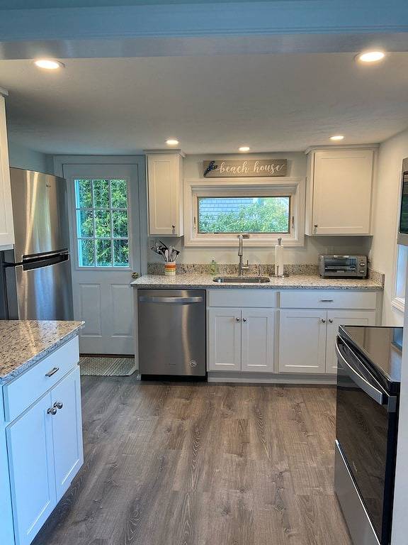 Neu renoviertes Ferienhaus nur wenige Schritte vom Privatstrand entfernt in Dennis Port, Dennis