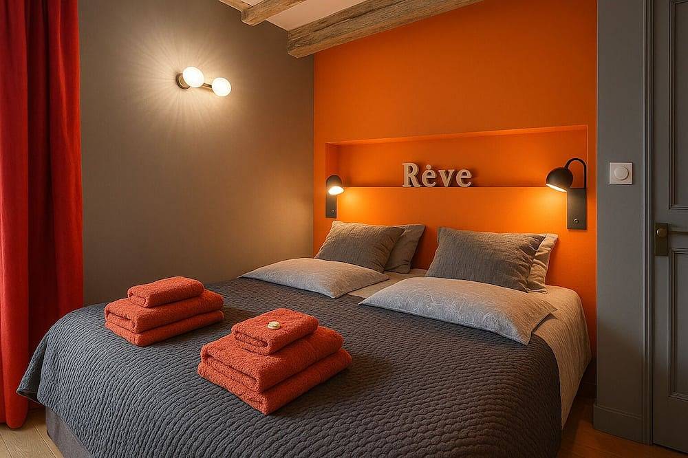 Entire apartment, Beautiful apartment 35m2 Chartres center with parking in Chartres, Chartres region