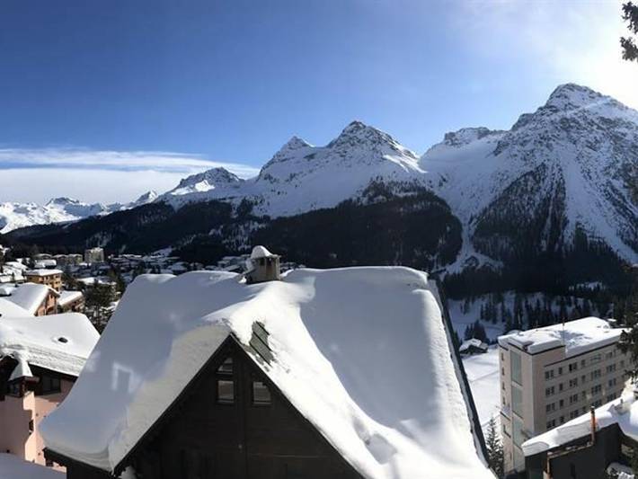 Ferienwohnung für 6 Personen, mit Balkon und Terrasse in Arosa