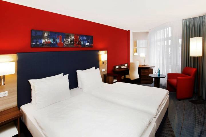 Hôtel pour 10 personnes, avec jardin ainsi que terrasse et sauna, animaux acceptés à Brühl - 4