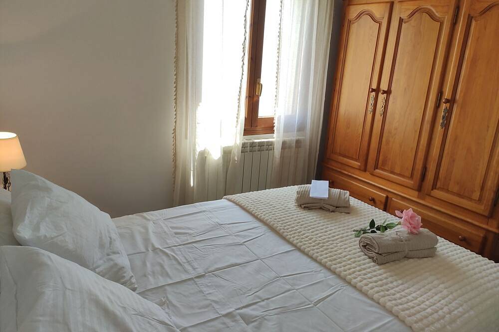 La Mare Bella con Piscina, Wifi, Bbq a 8 min de la Playa en Coche in Roda de Berà, Costa Dorada