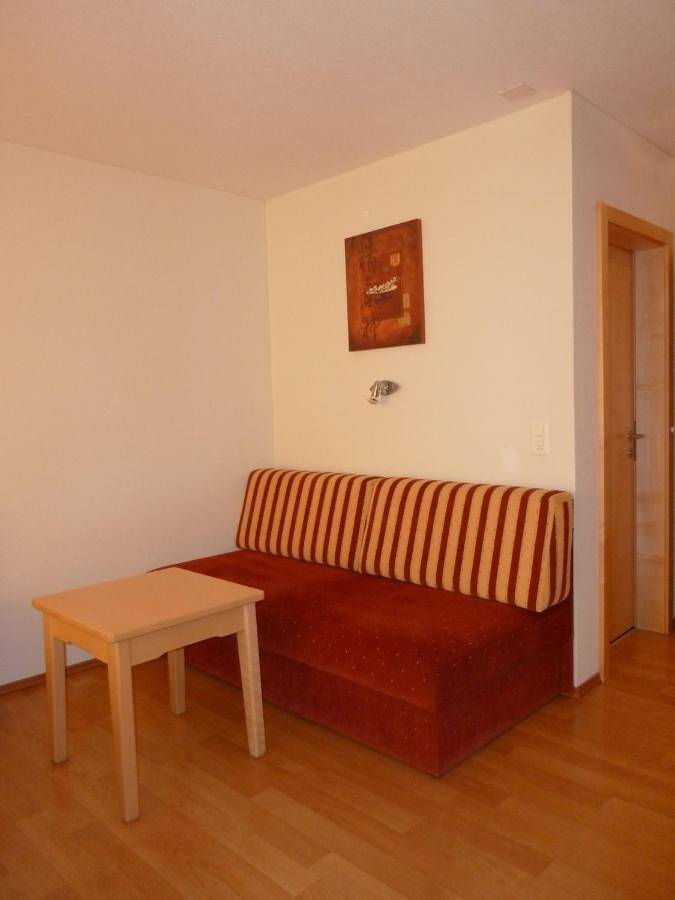 BnB für 5 Personen, mit Garten und Ausblick in der Schweiz - 2