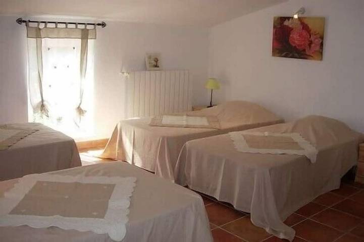 Location de vacances pour 10 personnes, avec terrasse et jardin à Sablet - 2