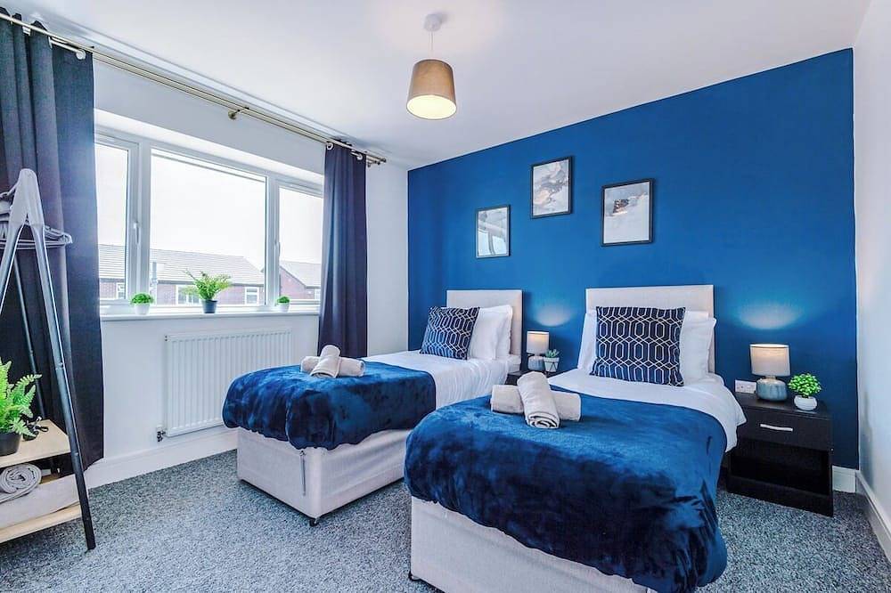 4 Bdr House By Eason Stays Short Lets St Helens in St Helens, Nordwestengland