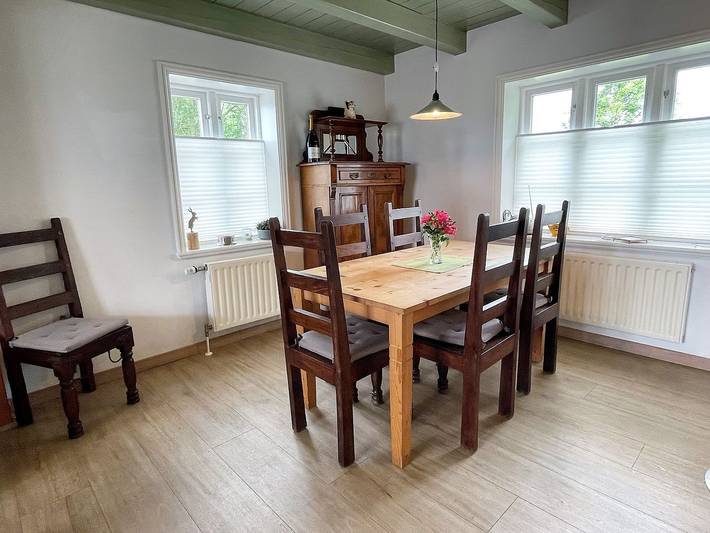 Das Puppenhaus - Kamin, Terrasse, Sauna, Badewanne, Hund erlaubt, ländlich in Emmelsbüll-Horsbüll, Nordfriesland