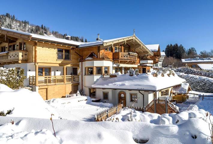Hütte für 7 Personen, mit Whirlpool und Pool sowie Garten und Sauna, kinderfreundlich in Kirchberg in Tirol